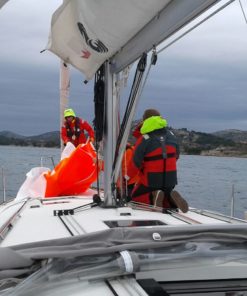 Sturmfock setzen beim Skippertraining